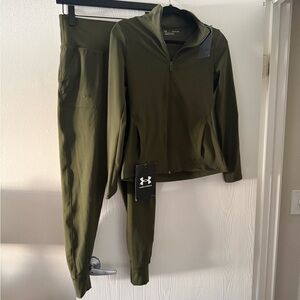 Under Armour Women's Green Track Pants and Jacket Set